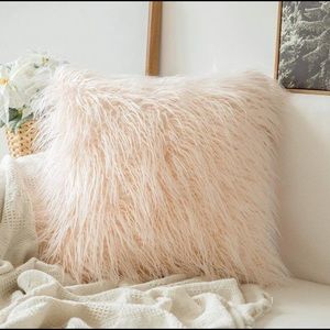 24” Plush Throw Pillow Covers